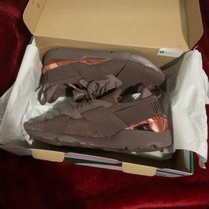 Puma Muse Lunar Glow Sneakers